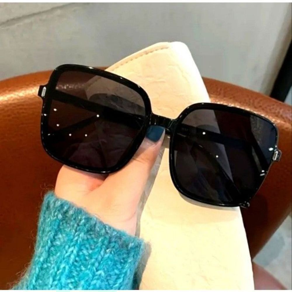 Ladies OVERSIZED LUXURY STYLE SUNGLASSES